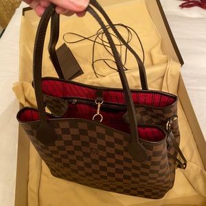 Louis Vuitton NeverFull MM Tote Cherry Interior